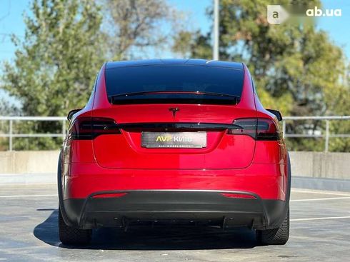 Tesla Model X 2019 - фото 13