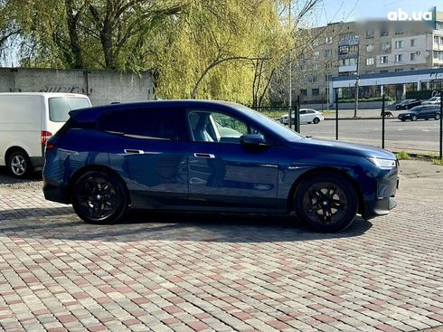 BMW iX 2022 - фото 8