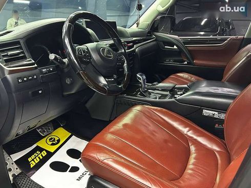 Lexus LX 2017 - фото 8