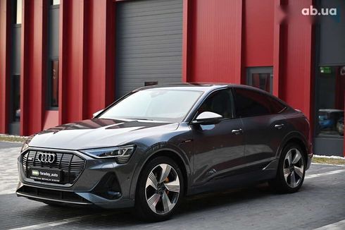 Audi E-Tron 2021 - фото 12