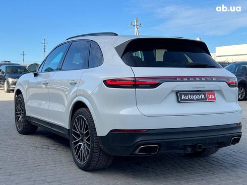 Porsche Cayenne 2021 белый - фото 7