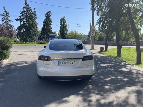 Tesla Model S 2016 - фото 3