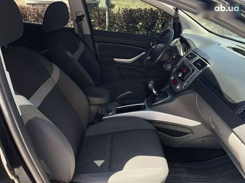 Ford Kuga 2011 - фото 18