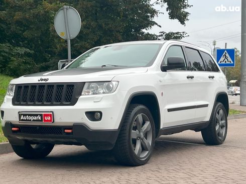 Jeep Grand Cherokee 2012 белый - фото 2