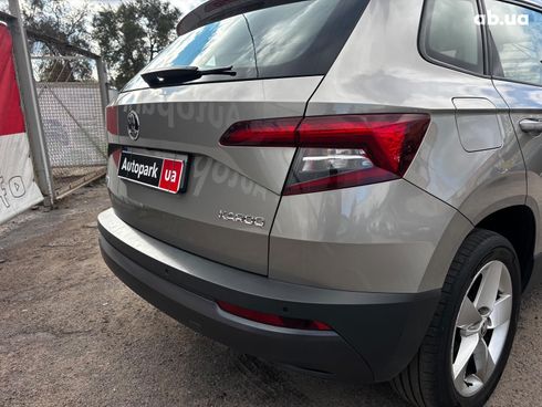Skoda Karoq 2018 бежевый - фото 12