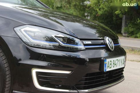 Volkswagen e-Golf 2020 - фото 19