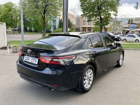 Toyota Camry 2021 - фото 4