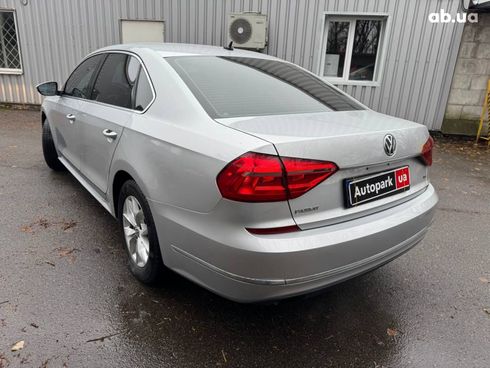 Volkswagen Passat 2015 серый - фото 8