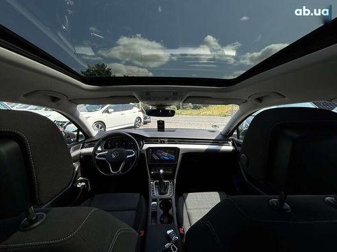 Volkswagen Passat 2021 - фото 29