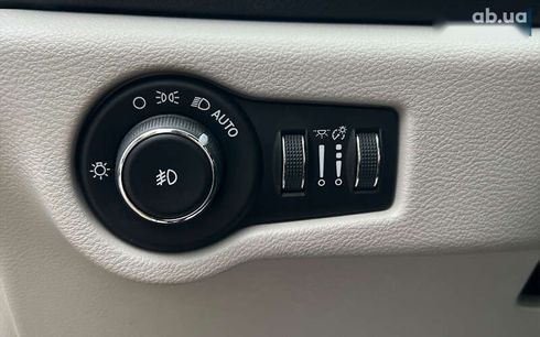 Chrysler Pacifica 2018 - фото 22