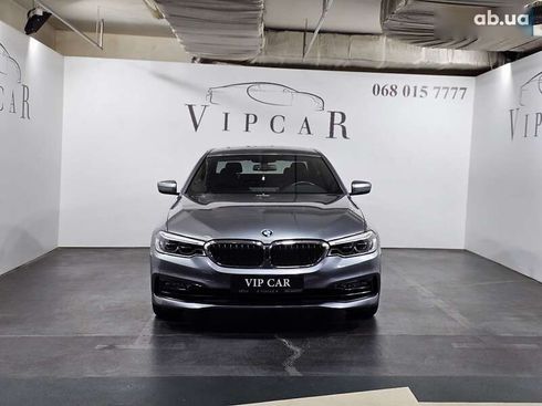BMW 5 серия 2017 - фото 2