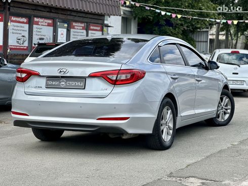 Hyundai Sonata 2015 серый - фото 5