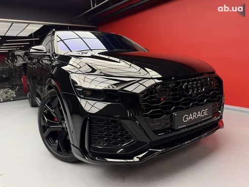 Audi RS Q8 2023 - фото 10