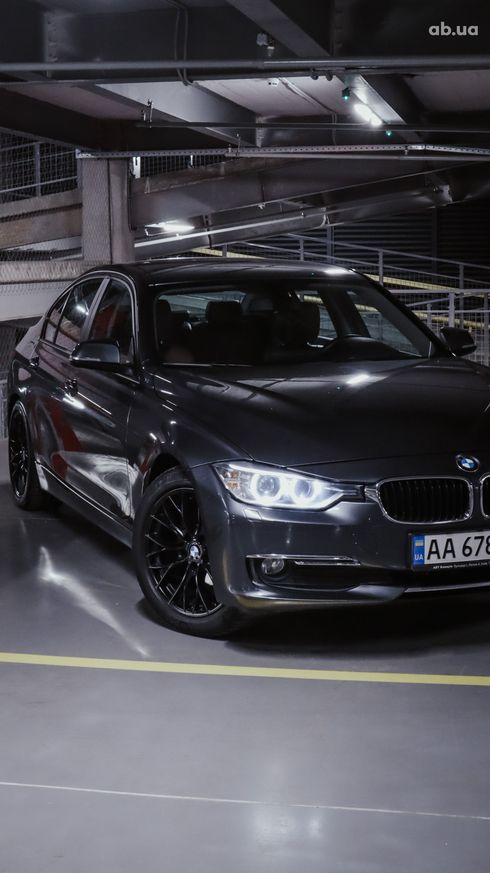 BMW 3 серия 2012 серый - фото 1