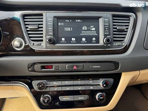 Kia Carnival 2018 - фото 16