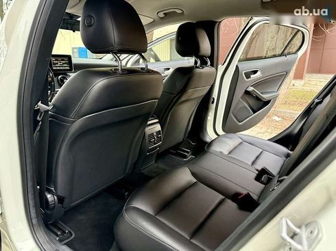 Mercedes-Benz GLA-Класс 2014 - фото 24