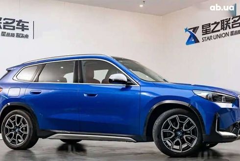 BMW iX1 2023 - фото 6
