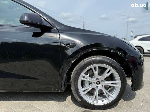 Tesla Model Y 2021 - фото 13