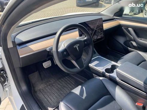 Tesla Model 3 2021 - фото 11