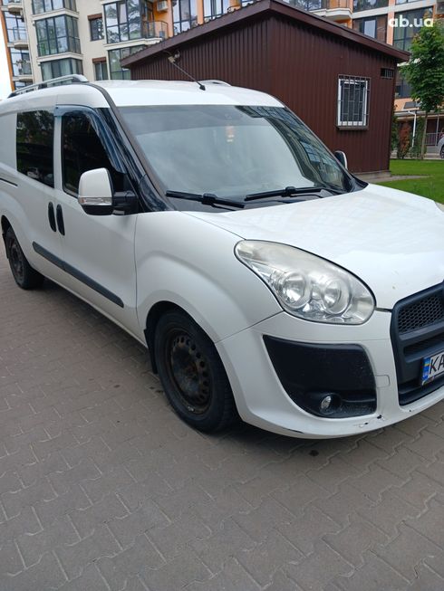 Fiat Doblo 2013 белый - фото 7