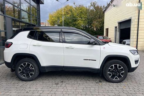 Jeep Compass 2020 - фото 8