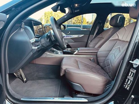 BMW 7 серия 2023 - фото 25
