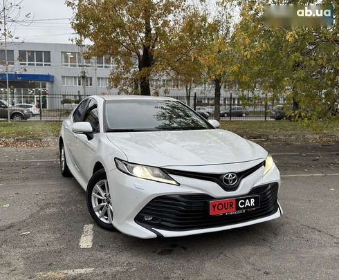 Toyota Camry 2018 - фото 14