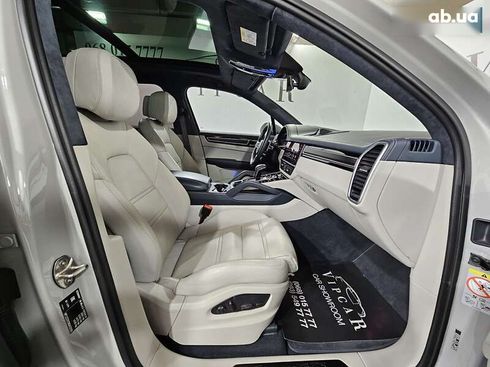 Porsche Cayenne 2022 - фото 17