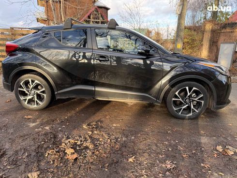 Toyota C-HR 2021 черный - фото 7