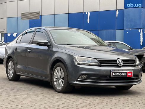 Volkswagen Jetta 2016 серый - фото 4