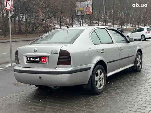 Skoda Octavia 2004 серый - фото 8