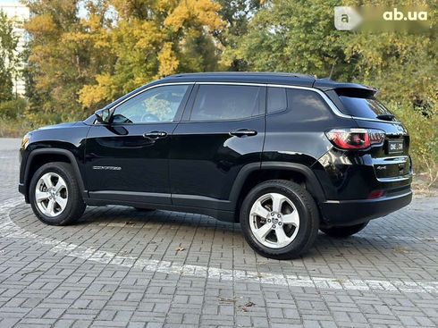 Jeep Compass 2017 - фото 8