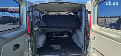 Opel Vivaro 2011 золотистый - фото 18