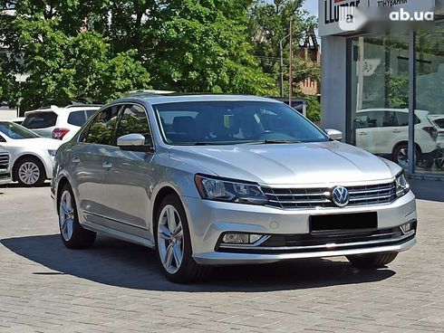 Volkswagen Passat 2016 - фото 2