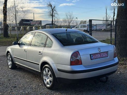 Volkswagen Passat 2003 - фото 12