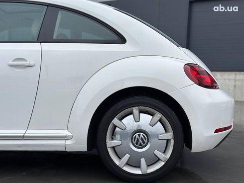 Volkswagen Beetle 2013 белый - фото 6