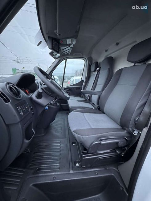 Renault Master 2019 - фото 11