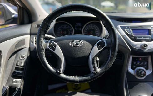 Hyundai Elantra 2012 - фото 13