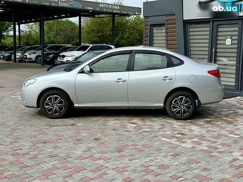 Hyundai Elantra 2011 - фото 5