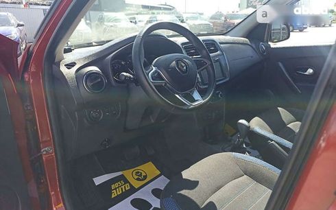 Renault Sandero 2020 - фото 7
