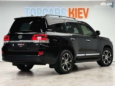 Toyota Land Cruiser 2020 - фото 11