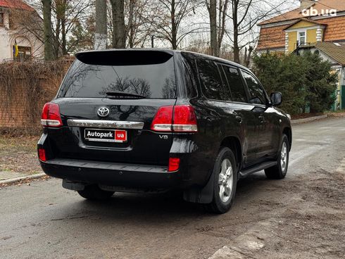 Toyota Land Cruiser 2010 черный - фото 7