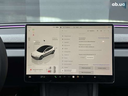 Tesla Model 3 2024 - фото 18