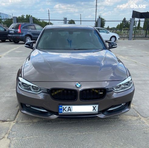 BMW 3 серия 2012 коричневый - фото 2