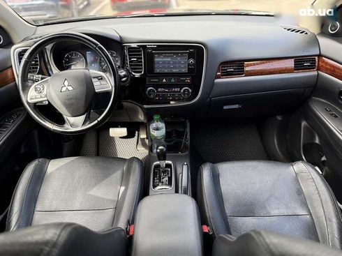Mitsubishi Outlander 2014 - фото 30