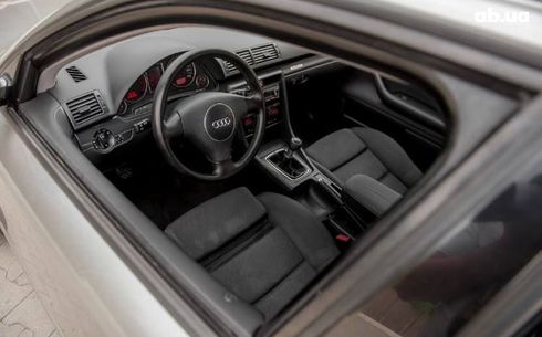 Audi A4 2002 серый - фото 5