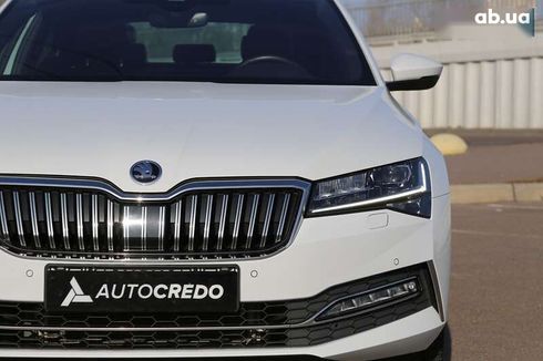 Skoda Superb 2022 - фото 5