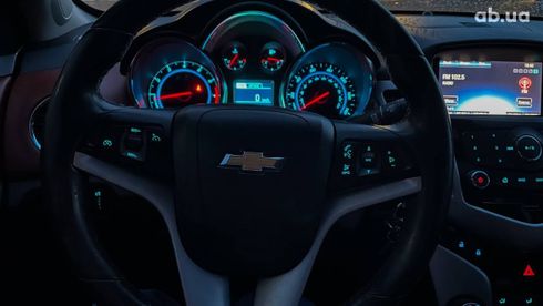 Chevrolet Cruze 2014 серебристый - фото 17