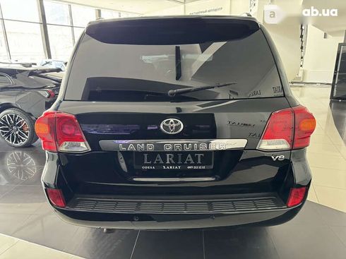 Toyota Land Cruiser 2012 - фото 5