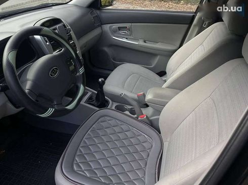 Kia Cerato 2008 - фото 13